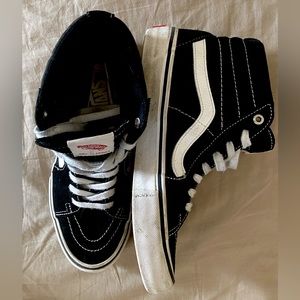 Black High Top Pro Vans M8.5/W10